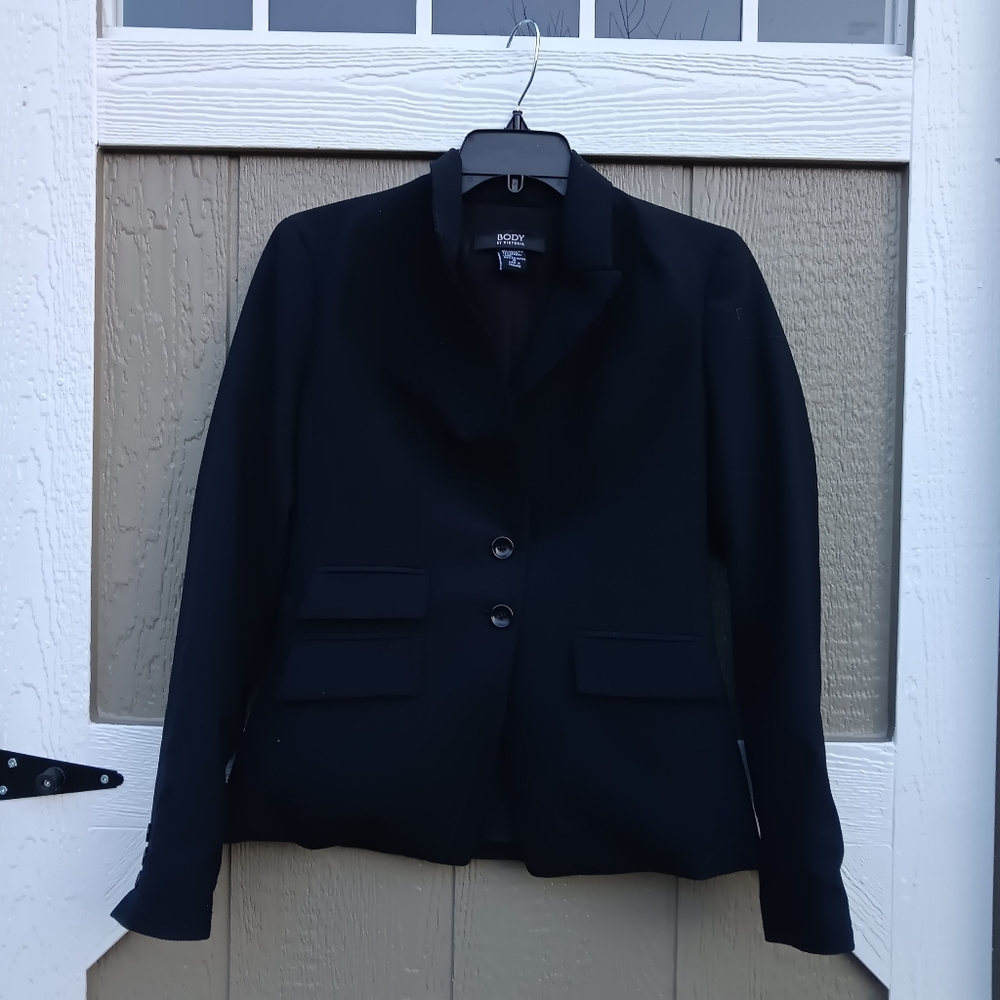 BODY By Victoria EUC Black Two Button Blazer 4